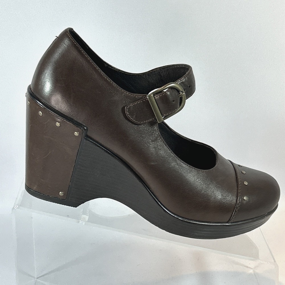 Dansko Fanny Wedge Mary Jane Sz EU 38 US 7.5-8 Womens Brown Leather Studded Heel
